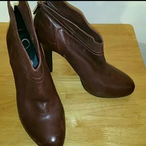 NWOT Jessica Simpson ankle boots